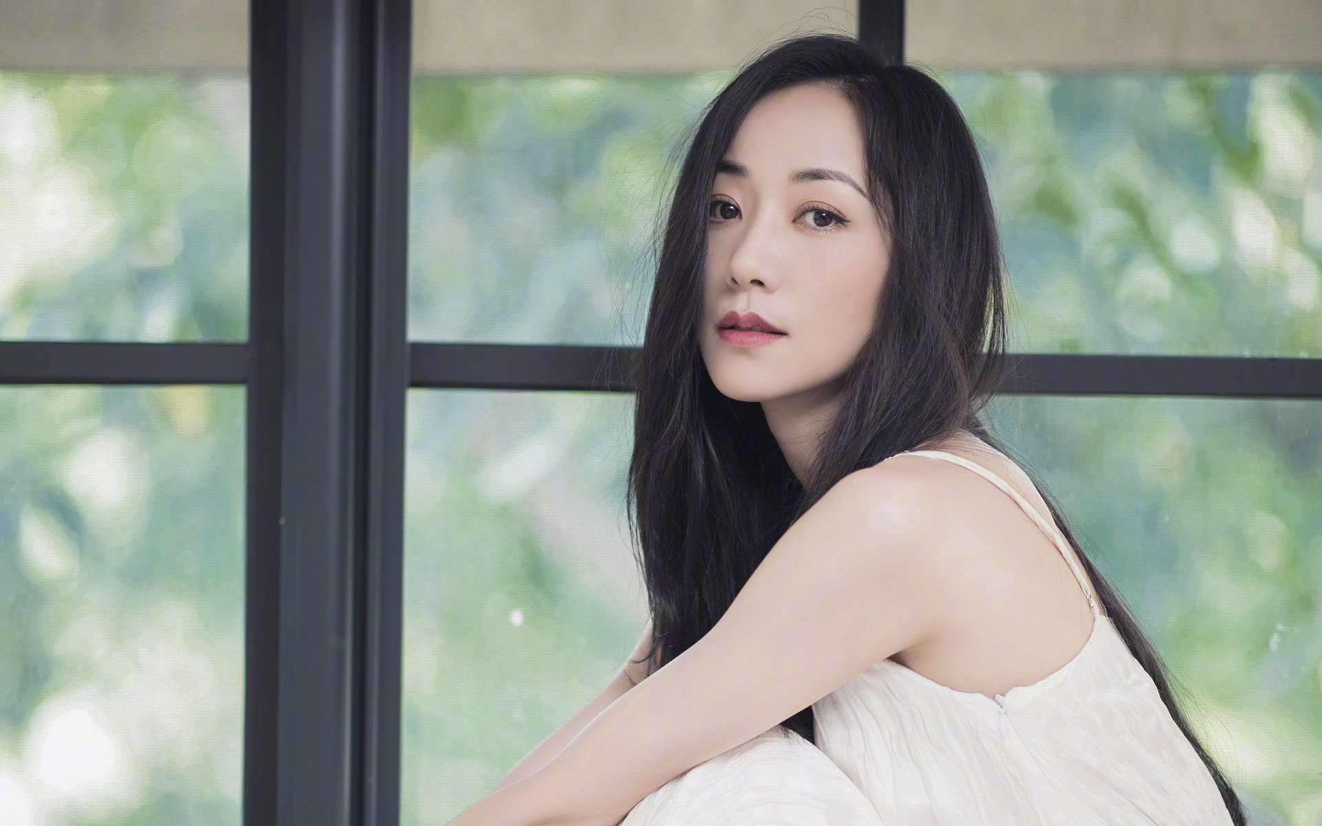 乐鱼体育平台app下载-曼联加强边路突破提升进攻效率，曼联右边路